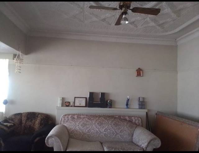 3 BEDROOM HOUSE FOR SALE IN THE HILL